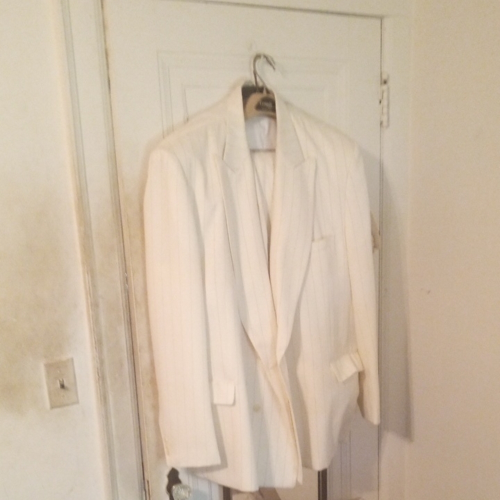 Elegant White Blazer